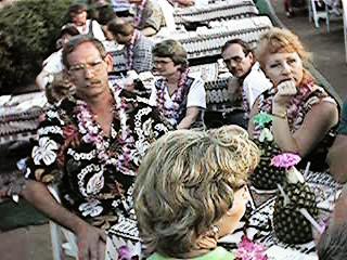 QV039M.jpg (27468 bytes)