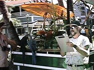 QV042M.jpg (24821 bytes)