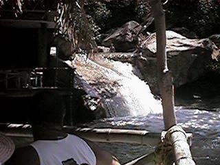 QV083.jpg (19058 bytes)